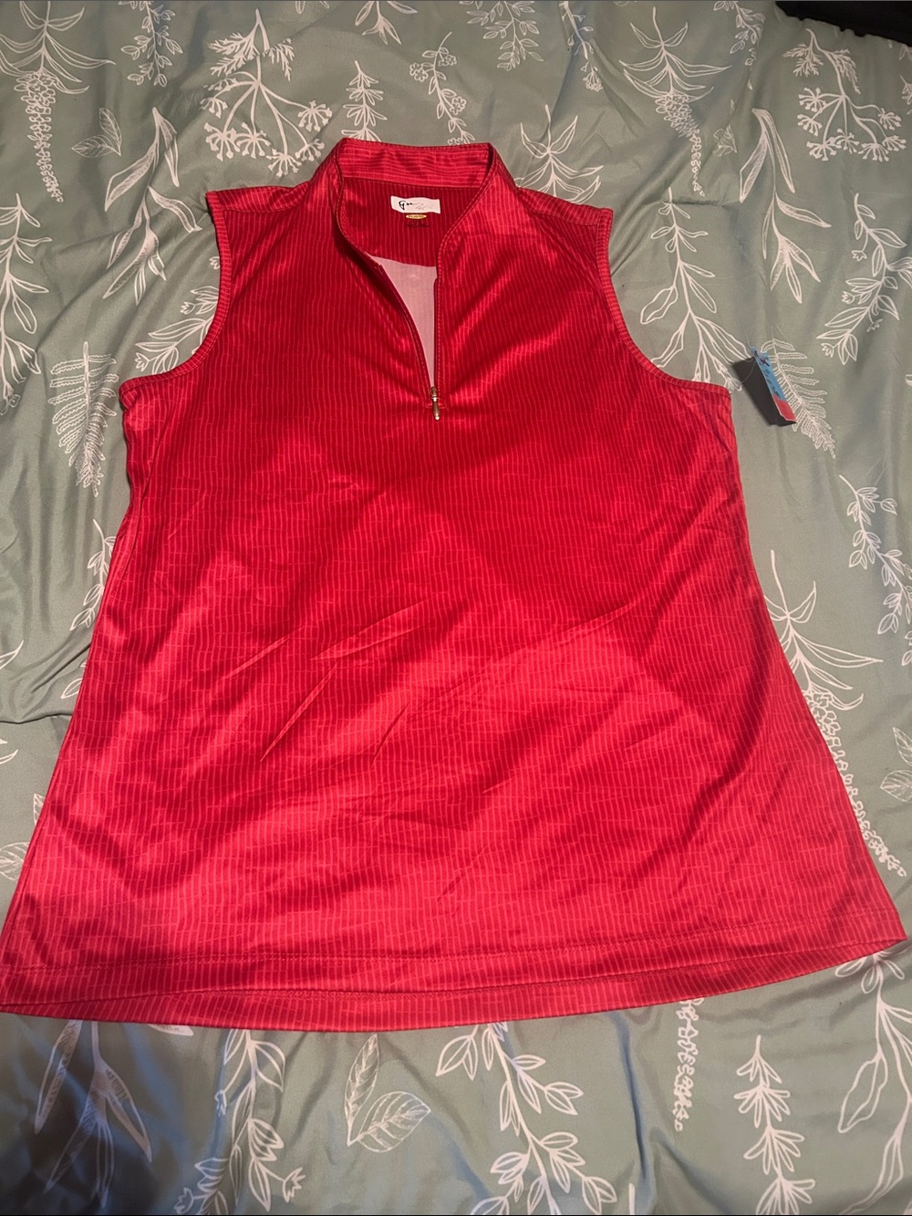Dana Buchman Sleeveless Ribbed Zip-Neck Tank in Bright Red